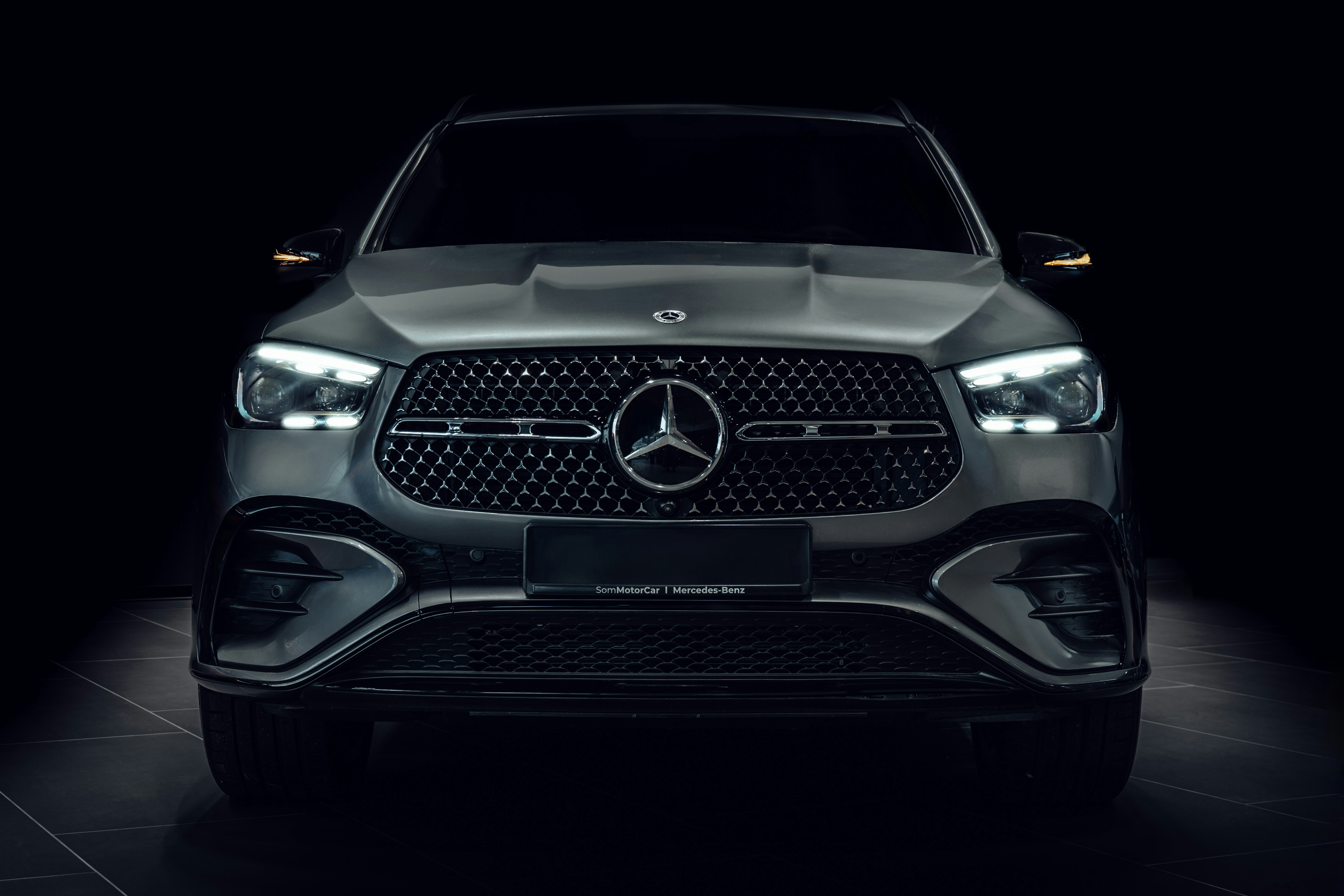 Mercedes-Benz front view